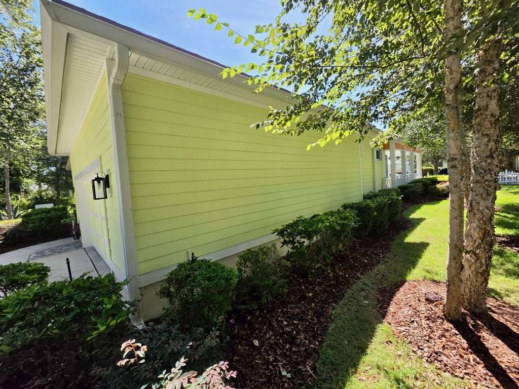 Exterior siding exposed to direct Florida sunlight in Beach Haven, Palm Coast